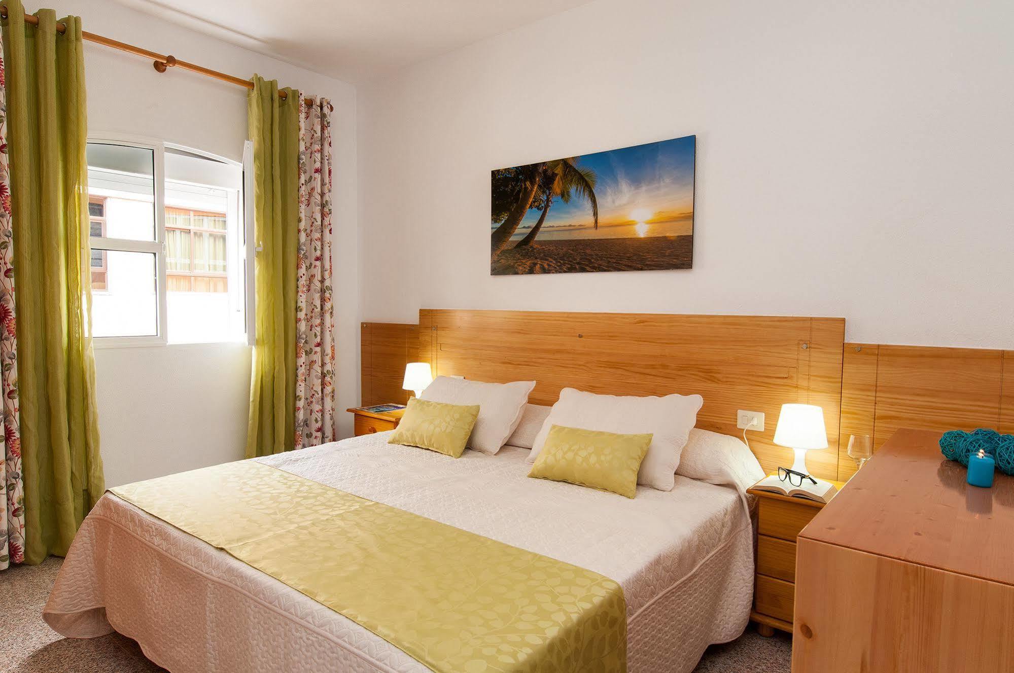 Apartamentos Kasa Лас-Пальмас-де-Гран-Канария Экстерьер фото
