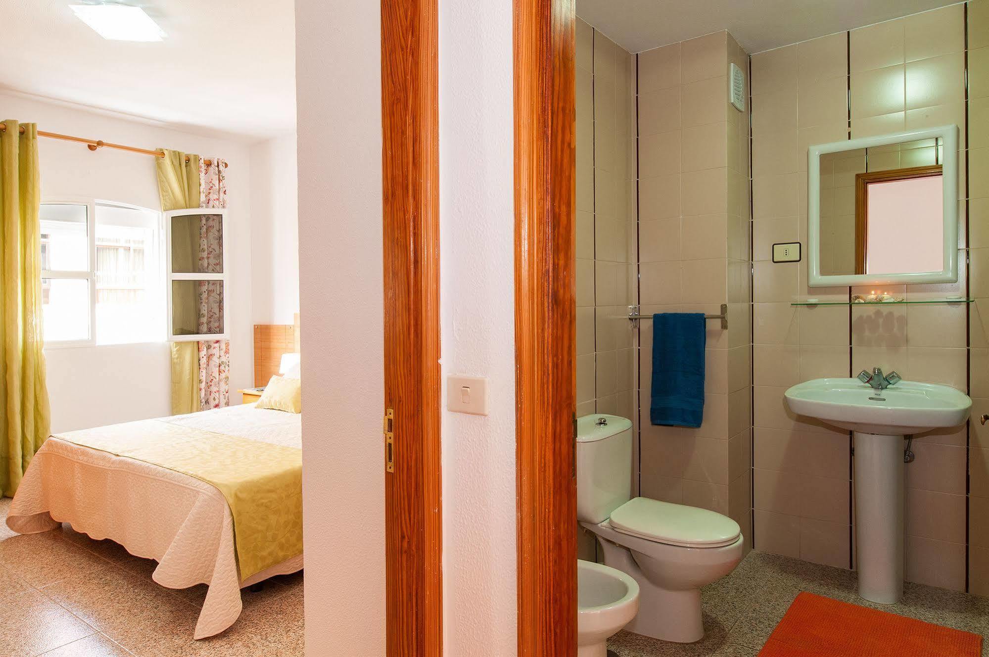 Apartamentos Kasa Лас-Пальмас-де-Гран-Канария Экстерьер фото